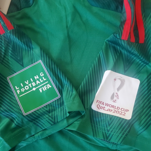 Mexico Jersey with world cup logos - Picture 4 of 5